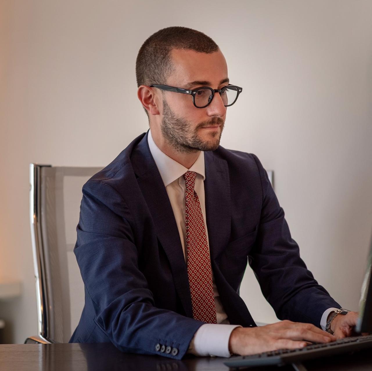 Andrea  Calzolari 