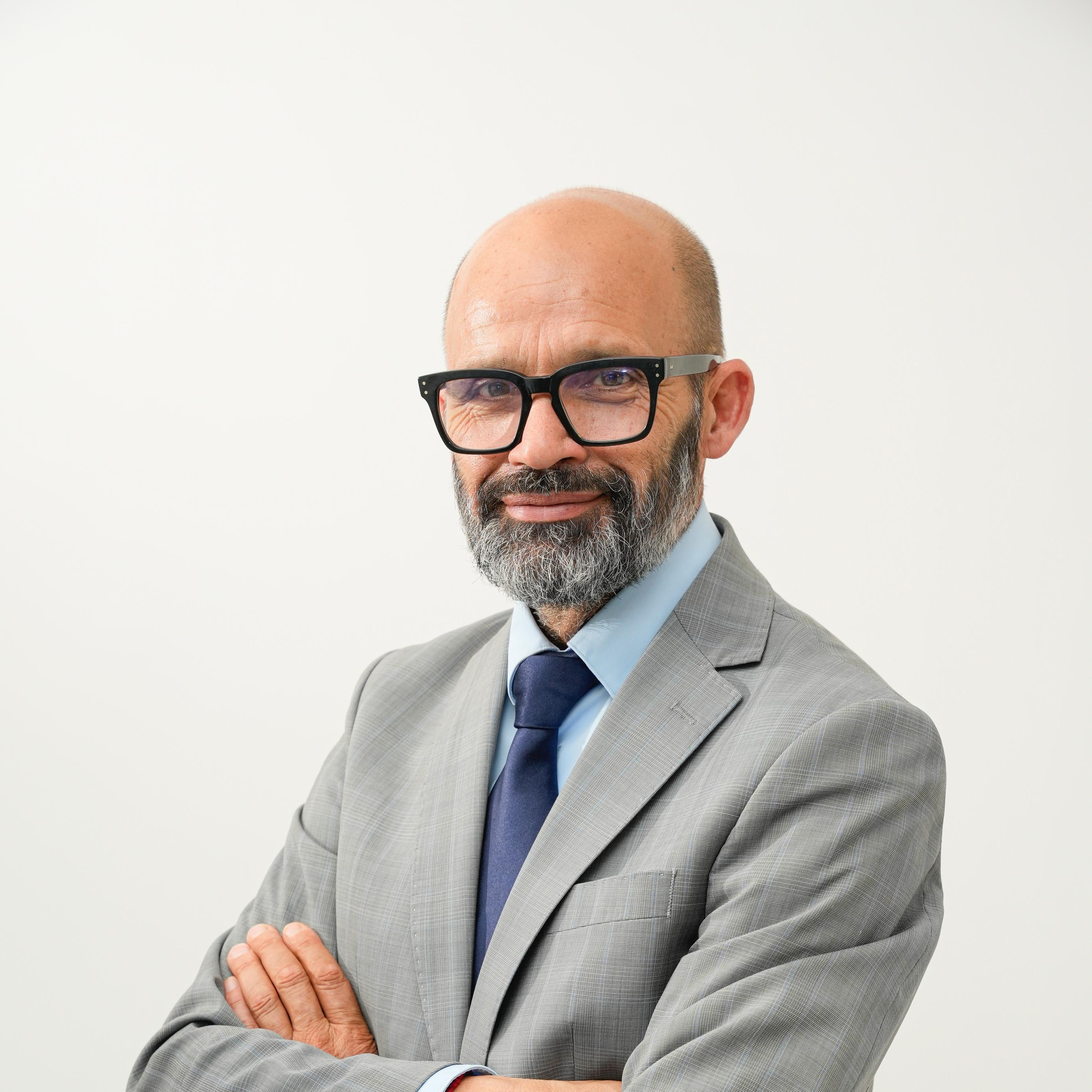 Giuseppe  Petronio 